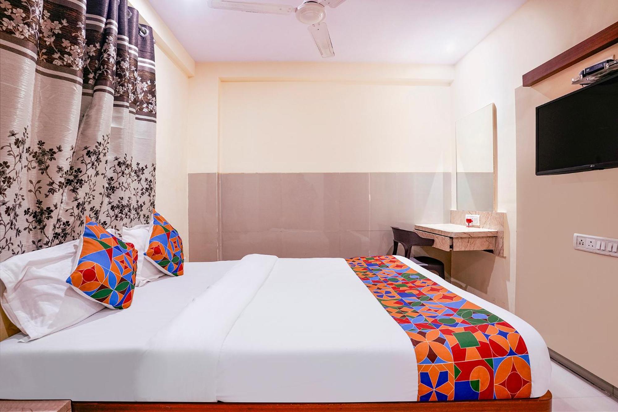 Fabhotel Everest Vashi Exteriér fotografie