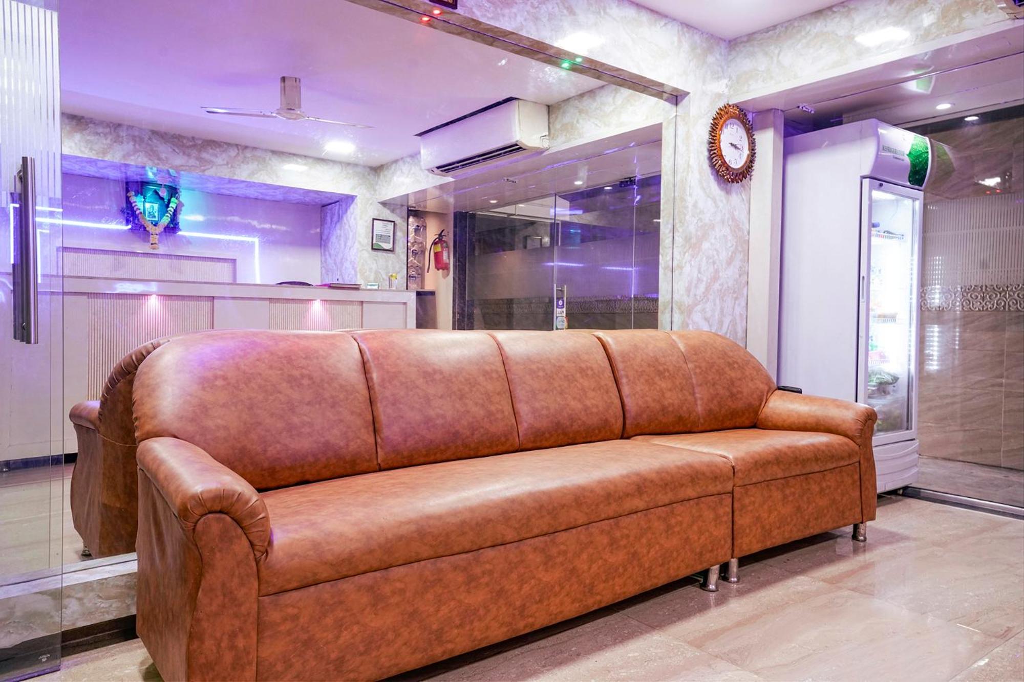 Fabhotel Everest Vashi Exteriér fotografie